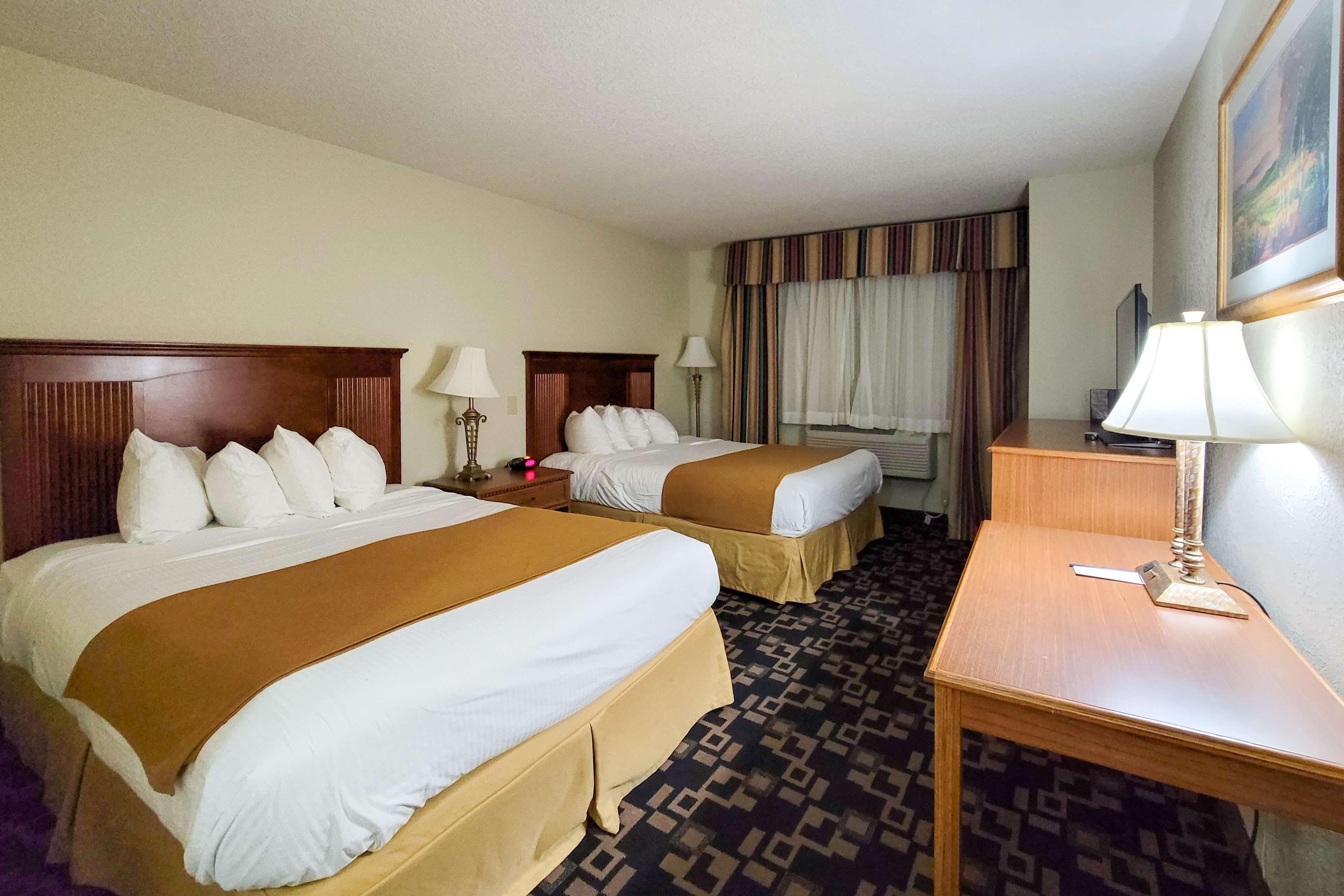 Comfort Inn & Suites Шакопий Екстериор снимка