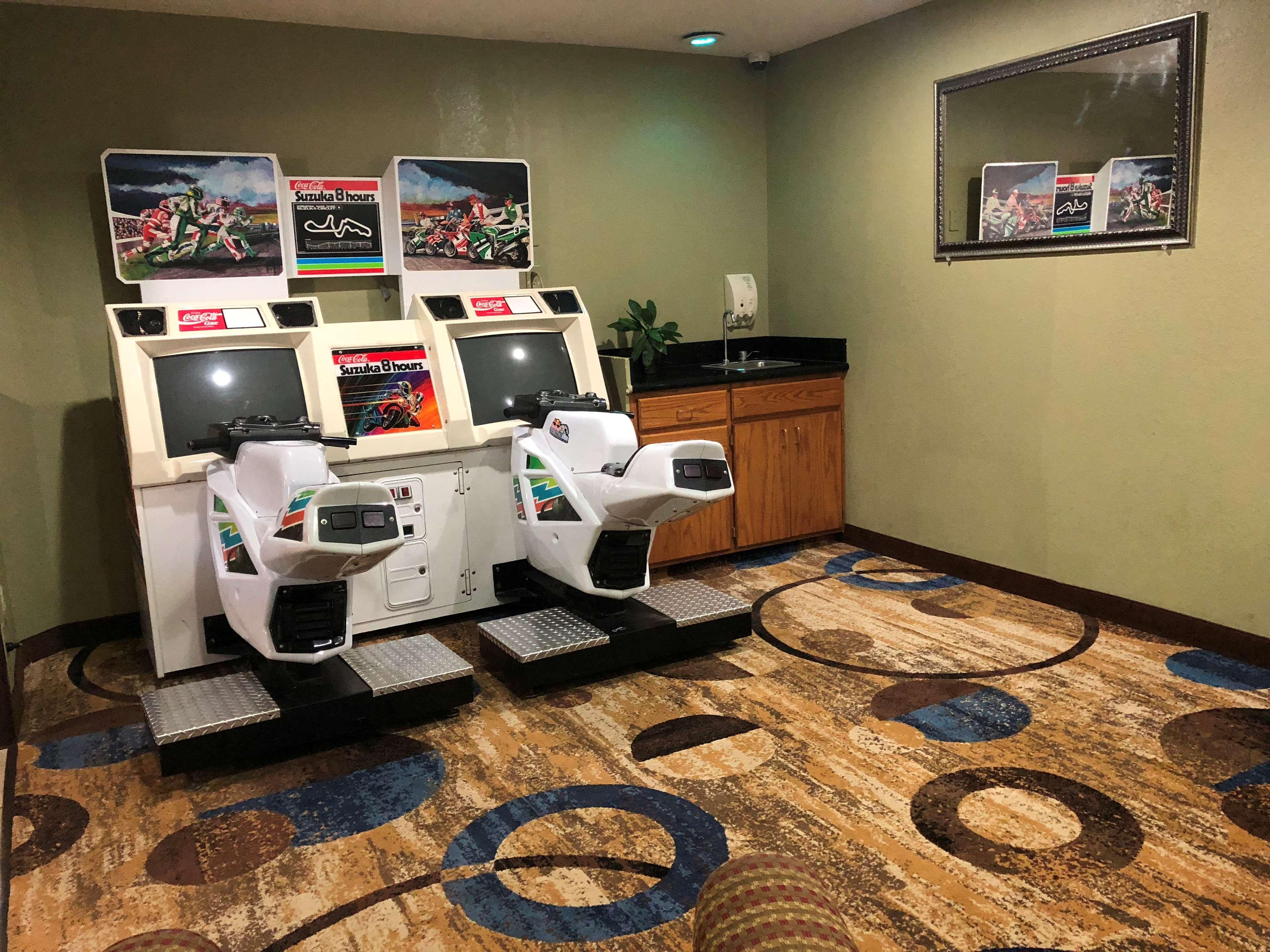 Comfort Inn & Suites Шакопий Екстериор снимка